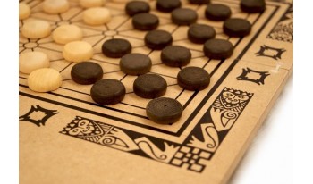 Kharbaga, variante marroquina do jogo de Damas