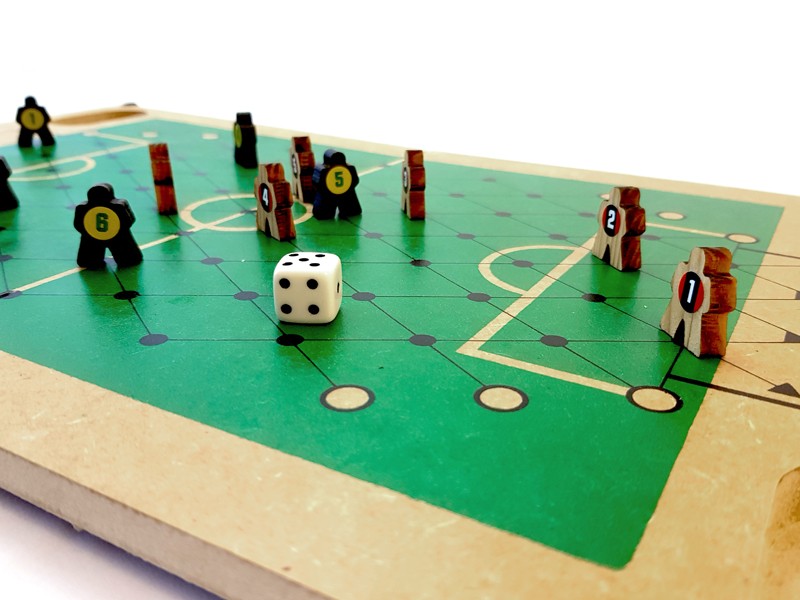 Preços baixos em Ludo Jogos tradicionais e de tabuleiro de Fabricação  antiga